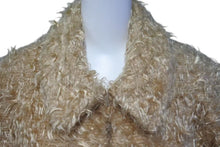 Load image into Gallery viewer, 極美品 CHANEL シャネル 00A シャギー コート ベージュ ナイロン ウール シルク P16477V08061 アウター サイズ34 中古 4c075113