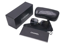 Load image into Gallery viewer, CHANEL シャネル サングラス 4087 c.101/88 サイズ59□17 130 ココマーク スクエア イタリア製 ブラック 美品 中古 4c075119