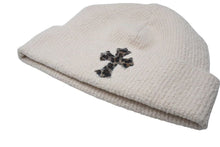 画像をギャラリービューアに読み込む, 新品未使用 CHROME HEARTS クロムハーツ ハラコ 新作 クロスパッチ ニット帽 ビーニー ホワイト レオパード シルバー金具 OS 中古 4c075135