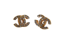Load image into Gallery viewer, 極美品 CHANEL シャネル ココマーク ラインストーン ピアス GP 01P 3.5g ゴールド金具 アクセサリー ジュエリー 中古 4c075193