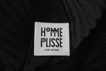 画像をギャラリービューアに読み込む, 新品同様 ISSEY MIYAKE イッセイミヤケ オムプリッセ プリーツパンツ HP55JF150 ポリエステル ブラック サイズ1 中古 4c075248
