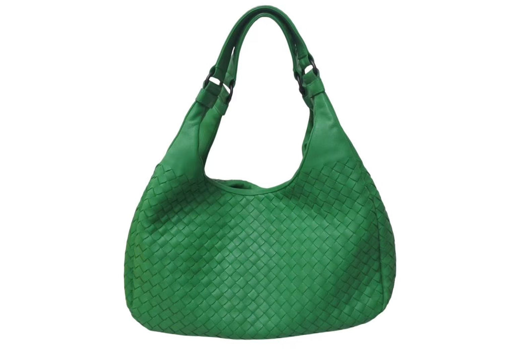 極美品 BOTTEGA VENETA ボッテガヴェネタ カンパーナ ワンショルダーバッグ イントレチャート グリーン レザー 中古 4c075250