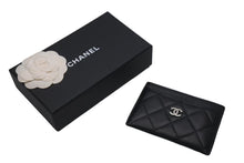 Load image into Gallery viewer, CHANEL シャネル ラムスキン タイムクラシック マトラッセ カードケース ブラック ランダム 美品 中古 4c075252