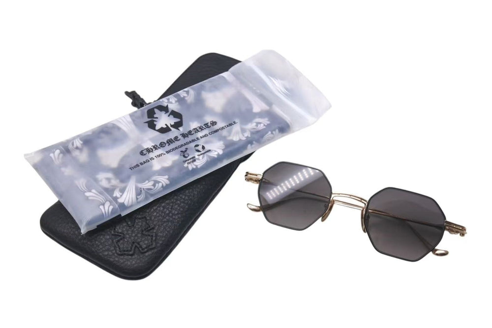 新品同様 CHROME HEARTS クロムハーツ サングラス EVACUATION ゴールド ブラック GP サイズ44□24-133 中古 4c075256