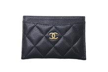 Load image into Gallery viewer, 極美品 CHANEL シャネル マトラッセ カードケース 名刺入れ ランダム番台 キャビアスキン ブラック ゴールド金具 中古 4c075261