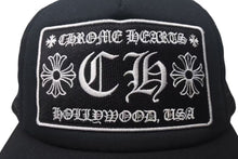 画像をギャラリービューアに読み込む, 極美品 CHROME HEARTS クロムハーツ トラッカーキャップ ハリウッド CHロゴ刺繍 クロスボール シルバー 925 ブラック 中古 4c075269