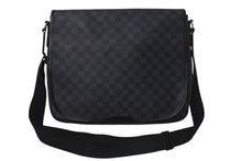 画像をギャラリービューアに読み込む, LOUIS VUITTON ルイヴィトン ダニエルMM ショルダーバッグ N58029 ダミエグラフィット ブラック シルバー金具 美品 中古 4c075298