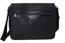 画像をギャラリービューアに読み込む, LOUIS VUITTON ルイヴィトン ダニエルMM ショルダーバッグ N58029 ダミエグラフィット ブラック シルバー金具 美品 中古 4c075298