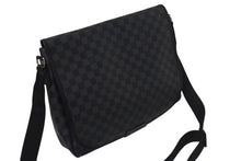 Load image into Gallery viewer, LOUIS VUITTON ルイヴィトン ダニエルMM ショルダーバッグ N58029 ダミエグラフィット ブラック シルバー金具 美品 中古 4c075299
