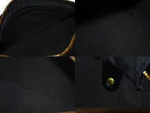 Load image into Gallery viewer, LOUIS VUITTON ルイヴィトン スピーディ30 ハンドバッグ M59032 エピレザー ブラック ゴールド金具 美品 中古 4c075317