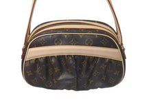 Load image into Gallery viewer, 極美品 LOUIS VUITTON ルイヴィトン クララ ワンショルダーバッグ M40057 モノグラム PVC レザー ブラウン 中古 4c075384