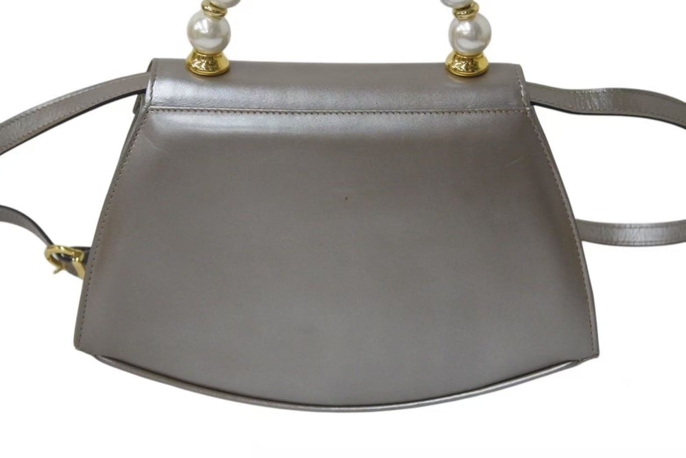 Salvatore Ferragamo サルヴァトーレフェラガモ パールハンドル 2WAY ハンドバッグ A212060 レザー 美品 中古 4c075398