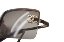 Load image into Gallery viewer, 極美品 CHANEL シャネル リムレス サングラス 4104-B c.125/13 サイズ62□15 120 ココマーク ラインストーン 中古 4c075406