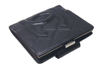 Load image into Gallery viewer, CHANEL シャネル カンボンライン 二つ折財布 10番台 ブラック ピンク ラムスキン A26720 美品 中古 4c075407