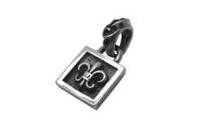 画像をギャラリービューアに読み込む, CHROME HEARTS クロムハーツ フレームド BSフレア チャーム ペンダントトップ 重量約5.1g 1998/.925刻印 シルバー925 美品 中古 4c075422