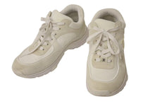 Load image into Gallery viewer, CHANEL シャネル ココマーク スニーカー ホワイト オフホワイト スウェード サイズ37 G34360 レディース 美品 中古 4c075444