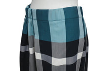 Load image into Gallery viewer, ISSEY MIYAKE イッセイミヤケ チェックロングスカート ブルー ブラック ホワイト コットン サイズ2 美品 中古 4c075446