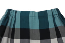 Load image into Gallery viewer, ISSEY MIYAKE イッセイミヤケ チェックロングスカート ブルー ブラック ホワイト コットン サイズ2 美品 中古 4c075446