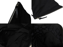 Load image into Gallery viewer, BOTTEGA VENETA ボッテガヴェネタ カセット イントレチャート フォールドオーバー バックパック ブラック レザー 美品 中古 4c075460