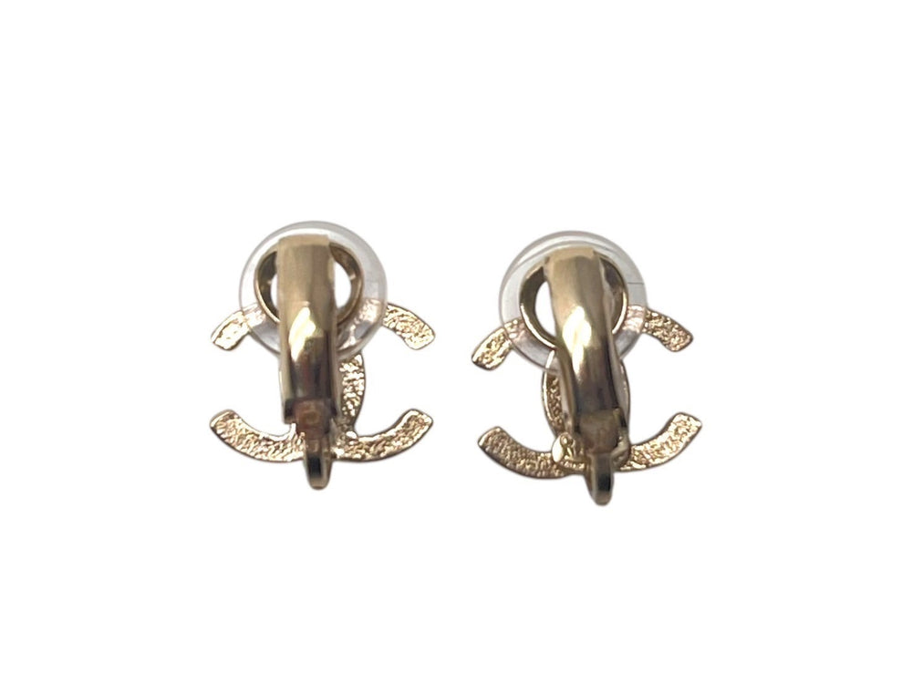 Very good condition CHANEL Chanel earrings here mark accessories A12P stamp GP 1.5g gold hardware used 4c075482