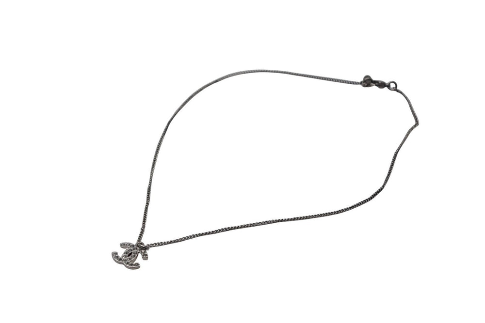 Very Good Condition CHANEL Necklace Choker Here Mark Rhinestone 08V Metal Rhinestone Silver Good Condition Used 4c075492