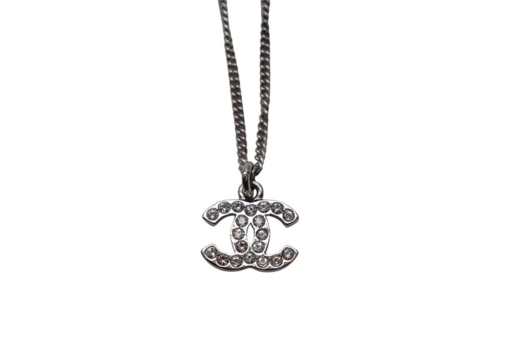 Very Good Condition CHANEL Necklace Choker Here Mark Rhinestone 08V Metal Rhinestone Silver Good Condition Used 4c075492