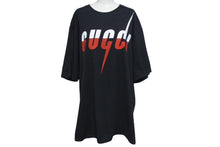 画像をギャラリービューアに読み込む, GUCCI グッチ ブレードプリント 半袖Tシャツ ブランドロゴ 565806 XJAZY コットン ブラック サイズXXXL 美品 中古 4c075497