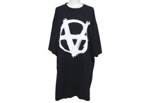 Load image into Gallery viewer, 極美品 VETEMENTS ヴェトモン 21SS Anarchy Gothic Logo 半袖Ｔシャツ ブラック コットン サイズS UE51TR640B 中古 4c075506