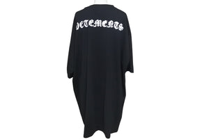 極美品 VETEMENTS ヴェトモン 21SS Anarchy Gothic Logo 半袖Ｔシャツ ブラック コットン サイズS UE51TR640B 中古 4c075506