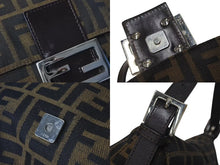 画像をギャラリービューアに読み込む, FENDI フェンディ マンマバケット ショルダーバッグ ズッカ柄 26325 ブラウン コットンキャンバス レザー シルバー金具 中古 4c075639