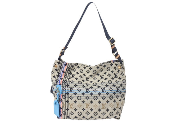 Like new LOUIS VUITTON Scrunchie Bohemian shoulder bag M40382 Beige Multicolor Gold hardware Used 4c075650