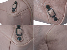 画像をギャラリービューアに読み込む, BALENCIAGA バレンシアガ ザヒップ ワンショルダーバッグ 309935 6820 レザー ピンク ブラックメタル金具 美品 中古 4c075651