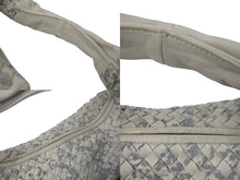 Load image into Gallery viewer, 極美品 BOTTEGAVENETA ボッテガヴェネタ ショルダーバッグ イントレチャート フリンジ ホーボー レザー アイボリー 中古 4c075652