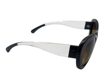 Load image into Gallery viewer, 極美品 CHANEL シャネル サングラス ココマーク ロゴ 5264-A イタリア製 プラスチック チャコールブラウン クリア 57◻︎17 中古 4c075736