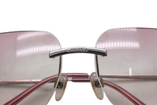 Load image into Gallery viewer, CHANEL シャネル カメリア サングラス ピンクスモークグラデーション プラスチック 62□15 120 4085 c.124/8D 美品 中古 4c075738