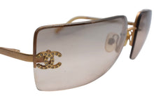 Load image into Gallery viewer, CHANEL シャネル サングラス グラデーション ココマーク イタリア製 メタル ブラウン シルバー金具 サイズ62□15 美品 中古 4c075741