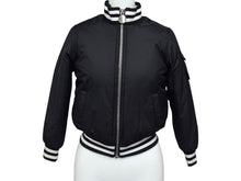 Load image into Gallery viewer, GIVENCHY ジバンシー キッズ 子供服 ジャケット ブルゾン H16034 ナイロン ブラック ホワイト シルバー金具 サイズ8 美品 中古 4c075748