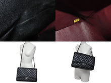 Load image into Gallery viewer, 極美品 CHANEL シャネル マトラッセ33 Wフラップ Wチェーン ショルダーバッグ 15番台 キャビアスキン ブラック シルバー金具 中古 4c075851