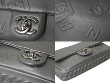 Load image into Gallery viewer, CHANEL シャネル チェーンショルダーバッグ 型押し 香水モチーフ 19番台 グレー 2014年 ココマーク シルバー金具 美品 中古 4c075852