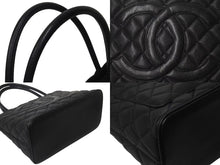 Load image into Gallery viewer, 極美品 CHANEL シャネル 復刻トートバッグ ハンドバッグ 7番台 キャビアスキン ブラック ココマーク ロゴ 鞄 シルバー金具 中古 4c075958