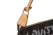 画像をギャラリービューアに読み込む, 極美品 LOUIS VUITTON ルイヴィトン ポシェット アクセソワール アクセサーポーチ M92192 モノグラム グラフィティ ホワイト 中古 4c075961