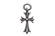 画像をギャラリービューアに読み込む, CHROME HEARTS クロムハーツ CH TINY CROSS タイニークロス チャーム ネックレス シルバー925 3.3g 美品 中古 4c076078