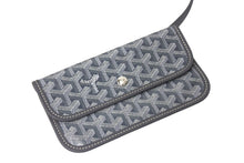 Load image into Gallery viewer, 新品未使用 GOYARD ゴヤール サンルイPM バッグ トートバッグ STLOUIPMLTY01CL01P グレー PVC レザー 中古 4c076187