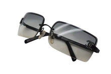Load image into Gallery viewer, CHANEL シャネル サングラス リムレス ココマーク ラインストーン 62◻︎15 120 ブラック クリア シルバー金具 美品 中古 4c076189