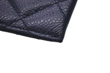 Load image into Gallery viewer, CHANEL シャネル カードケース マトラッセ 21番台 2015年 キャビアスキン ネイビー ゴールド金具 美品 中古 4c076195