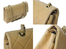 Load image into Gallery viewer, CHANEL シャネル マトラッセ25 Wフラップ Wチェーンショルダーバッグ ココマーク ラムスキン ベージュ 7番台 ゴールド金具 良品 中古 4c076264