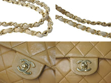 Load image into Gallery viewer, CHANEL シャネル マトラッセ25 Wフラップ Wチェーンショルダーバッグ ココマーク ラムスキン ベージュ 7番台 ゴールド金具 良品 中古 4c076264