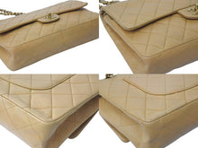 Load image into Gallery viewer, CHANEL シャネル マトラッセ25 Wフラップ Wチェーンショルダーバッグ ココマーク ラムスキン ベージュ 7番台 ゴールド金具 良品 中古 4c076264