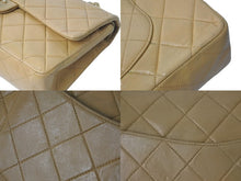 Load image into Gallery viewer, CHANEL シャネル マトラッセ25 Wフラップ Wチェーンショルダーバッグ ココマーク ラムスキン ベージュ 7番台 ゴールド金具 良品 中古 4c076264