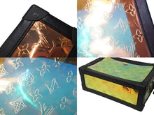 Load image into Gallery viewer, 極美品 LOUIS VUITTON ルイヴィトン M55932 モノグラム プリズム ソフトトランク ショルダーバッグ レザー ホログラム ブラック 中古 4c076409